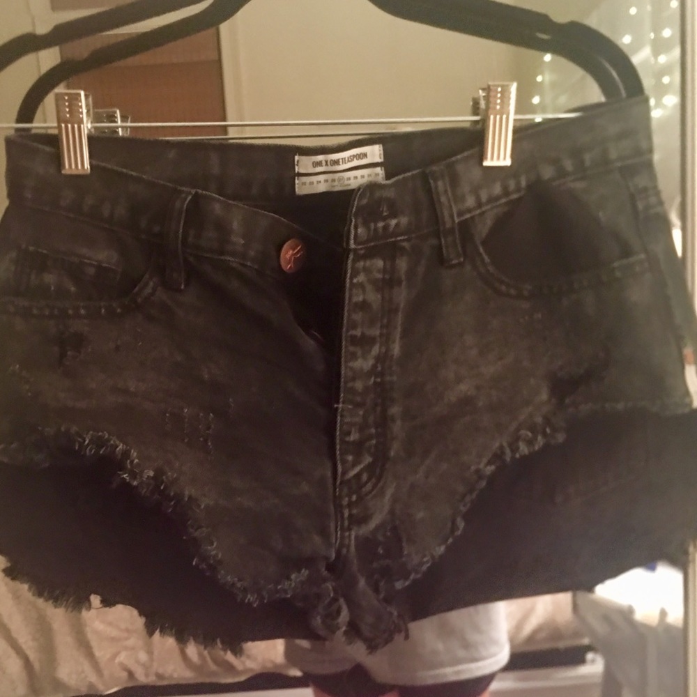 One Teaspoon black shorts (High/low)